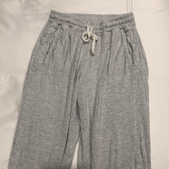 Brandy Melville Pants - Sweatpants
